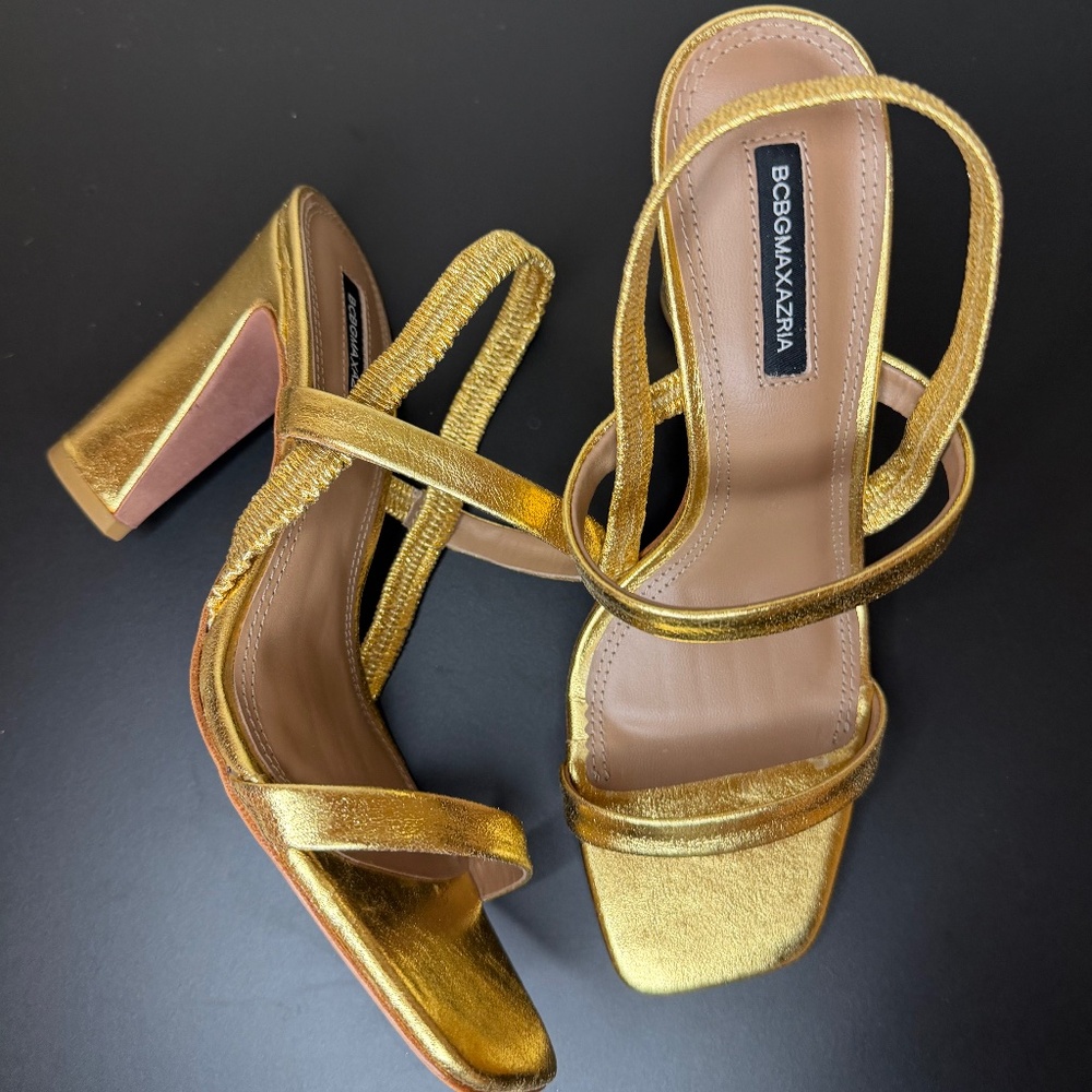 NWT BCBGMAXAZRIA Estelle sandals in a metallic gold finish